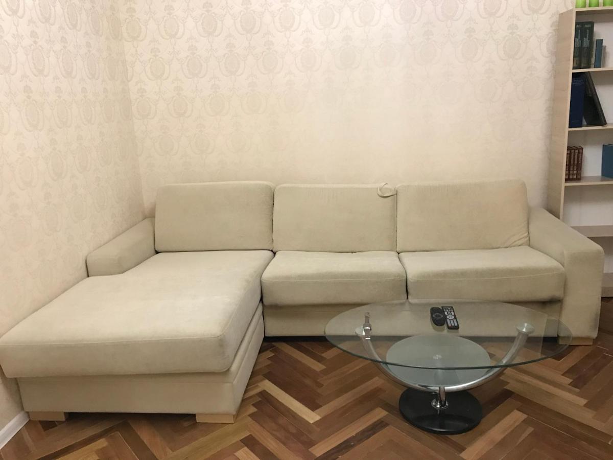 Sunny Apartment Overlooking The Royal Village Kyiv Exterior photo